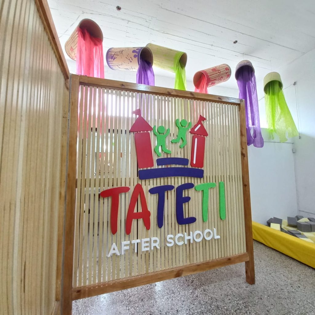 tateti after school bar de chicos