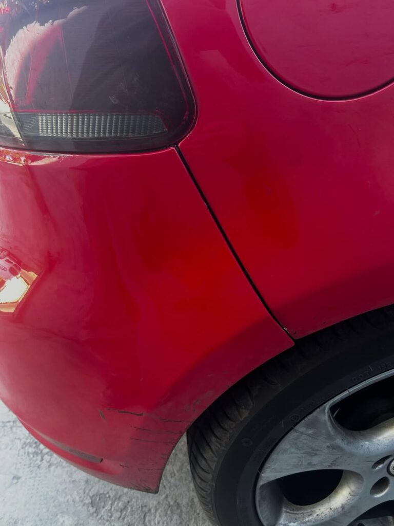 Nuevo ingreso, Goft GTI para reparacion y repitando de paragolpes trasero (1)